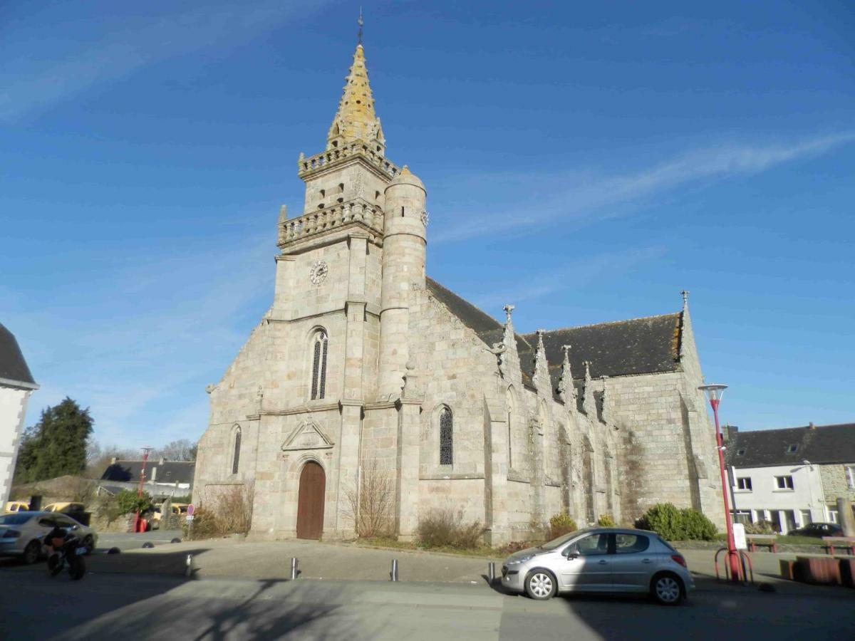 Vallee Des Ardoisieres Mael-Carhaix Exterior photo
